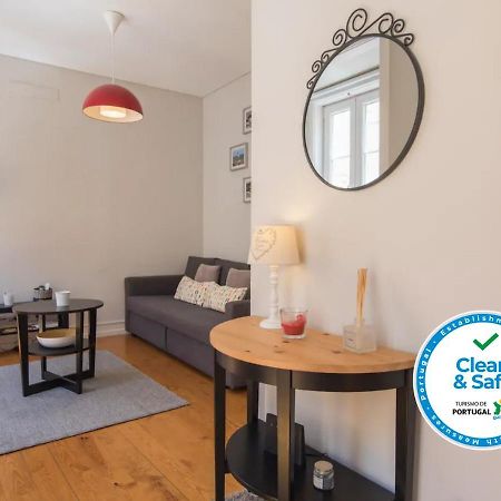 Cozy Flat In The Heart Of Alfama Apartment Lisbon Exterior photo